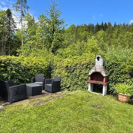 Hiasn Haus Casa vacanze *