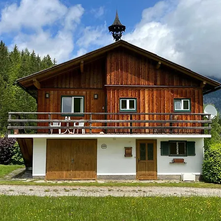 Hiasn Haus Casa vacanze *